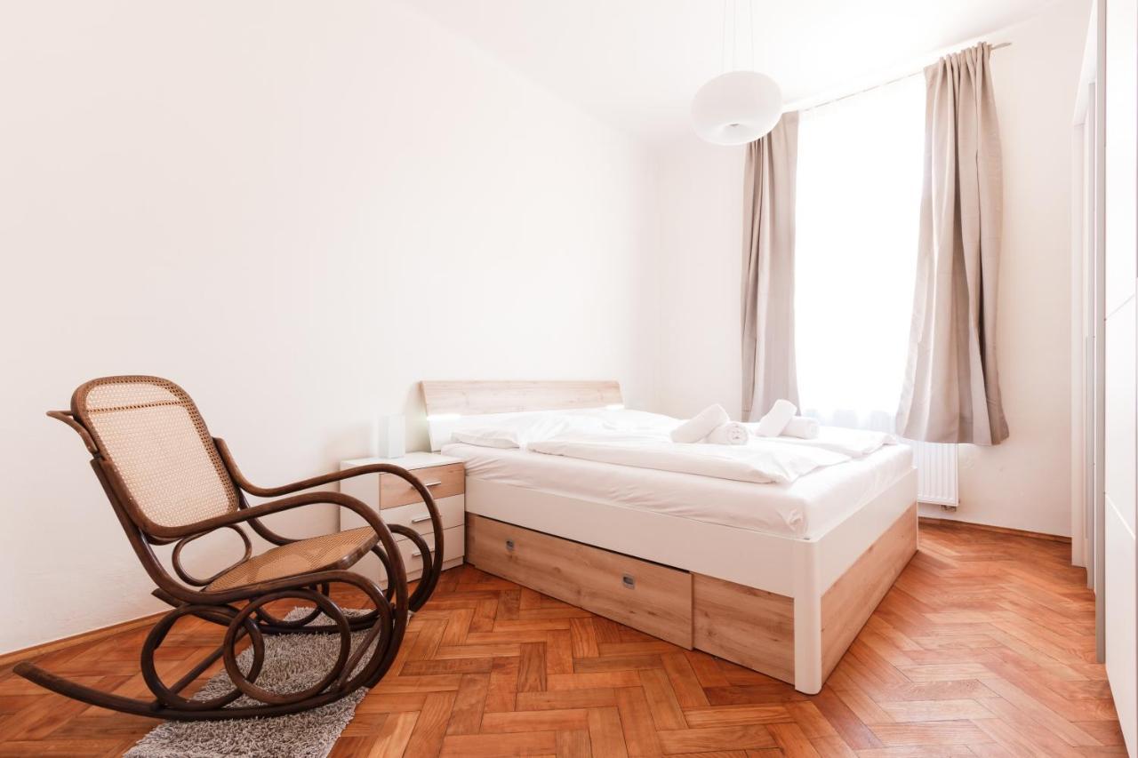 Prague Days - Stylish New Town Apartments Eksteriør billede
